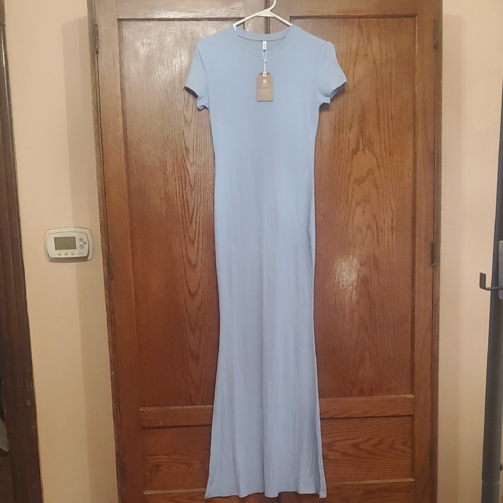 REORIA XL Light Blue Short-Sleeve Maxi Dress